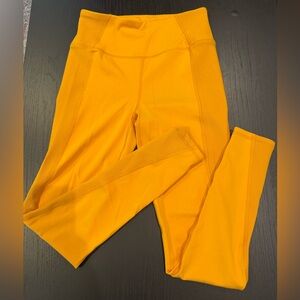 Brand New Superdry Women's High-Waist Active Leggings in Mustard. Size 6